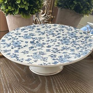 NEW! Shabby Chic Fine Porcelain French Toile Floral Blue & White Cake Stand